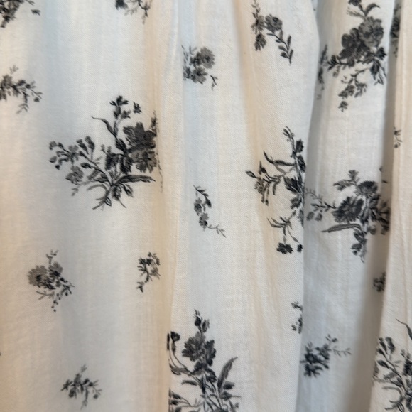 Floral Dress - Picture 4 of 5